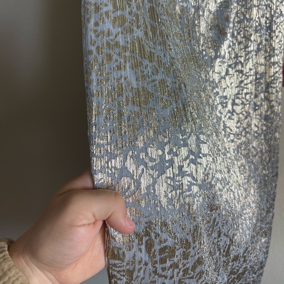 Betsy & Adam Metallic One Shoulder Crinkle Foil Dress Bow Sash Size 4 NWT - Picture 6 of 10